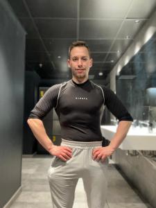 684231169: Chico busca chica en Madrid