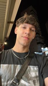 674344545: Chico busca chica en Málaga