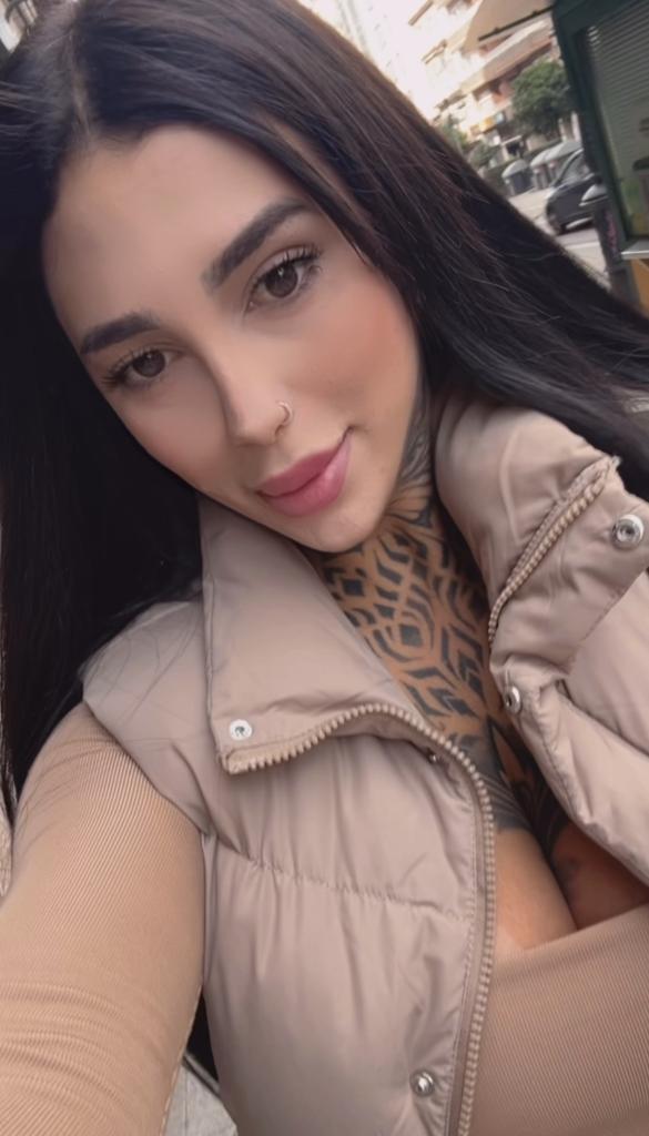 613258680: Transexual en Pontevedra