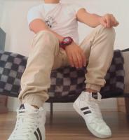 678786043: Chico busca chica en Alicante