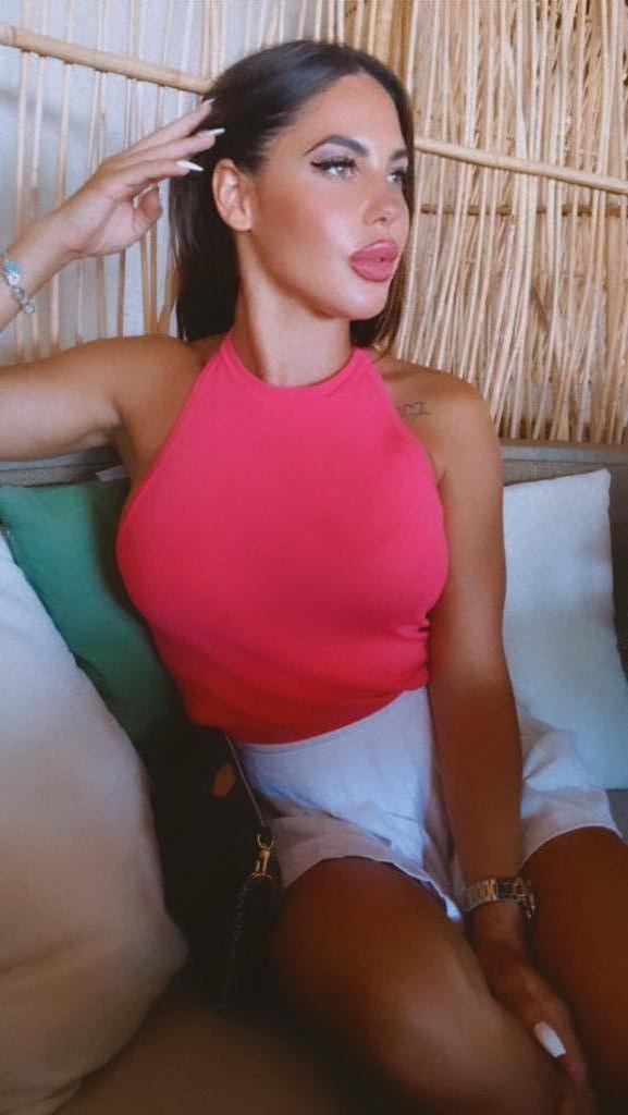 Chica busca chico en Tenerife: 