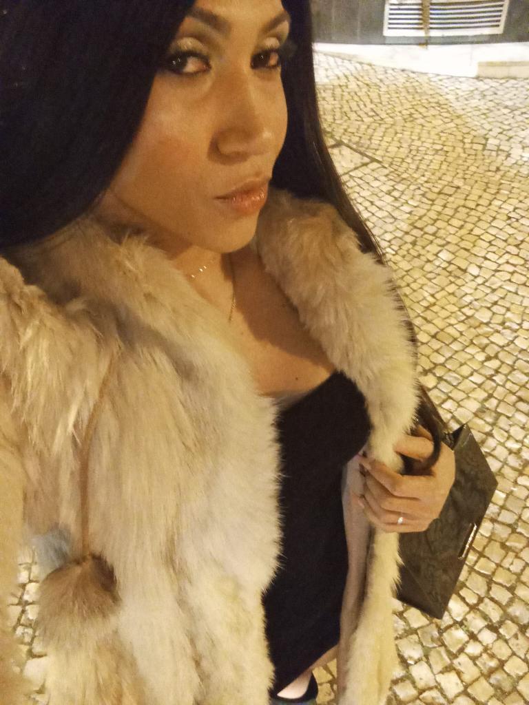 614940297: Travesti en Asturias