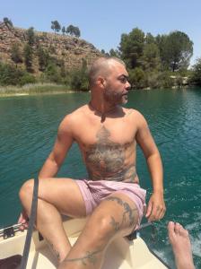 677665168: Chico busca chica en Las Palmas