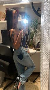 670545464: Chica busca chico en Barcelona