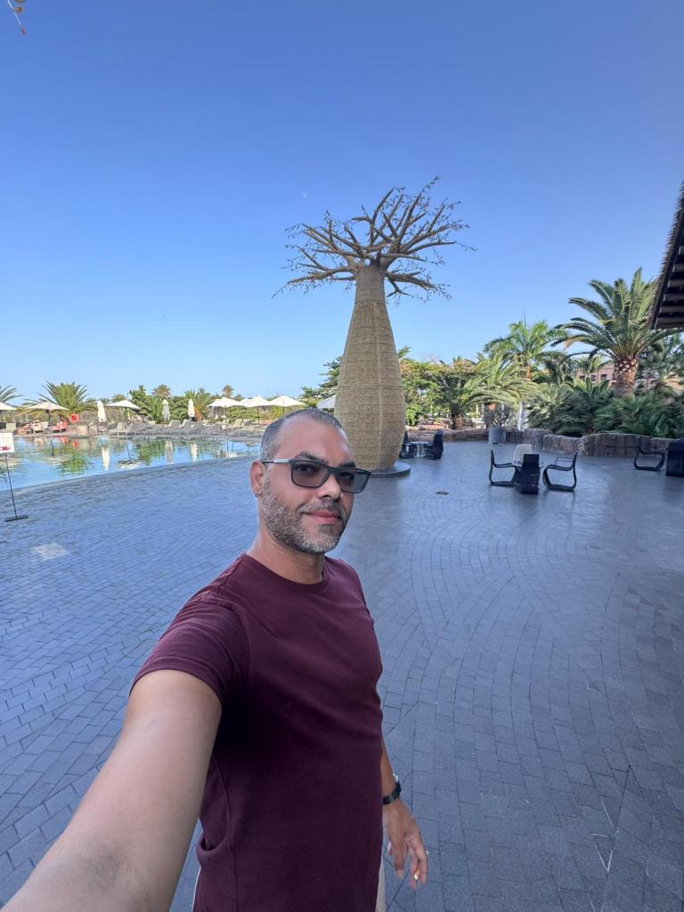 Chico busca chica en Las Palmas: 