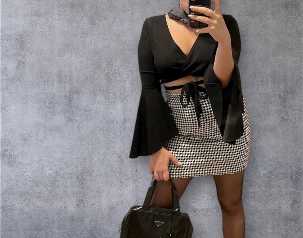 Chica busca chico en Menorca: 