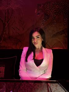 670994947: Chica busca chico en Málaga