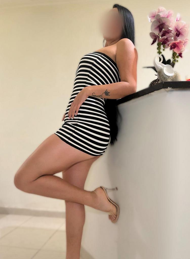 669022765: Chica busca chico en Barcelona