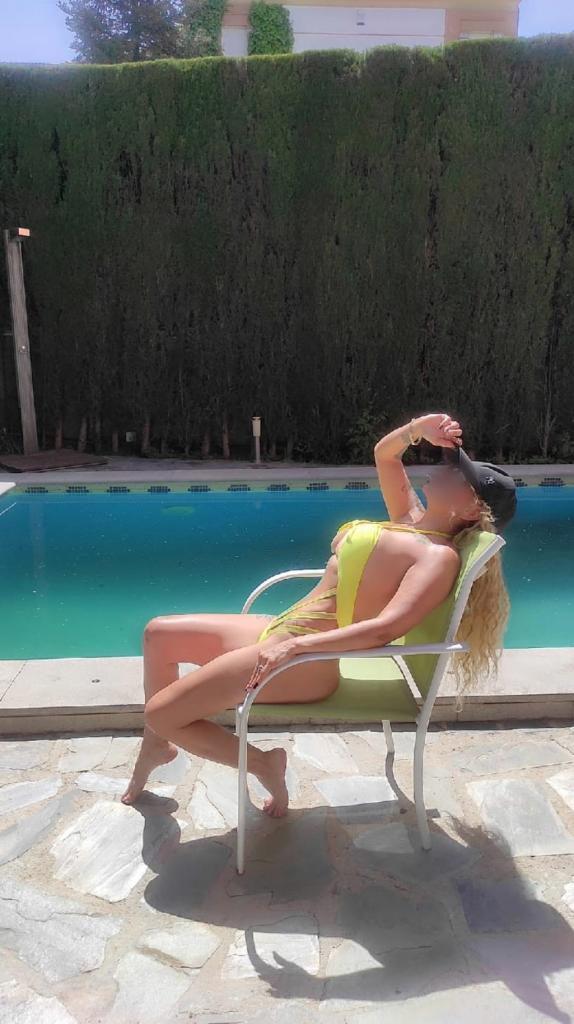 Chica busca chico en Granada: 