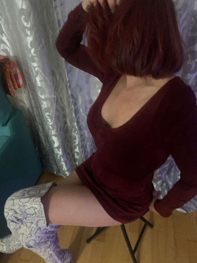 677784734: Chica busca chico en León