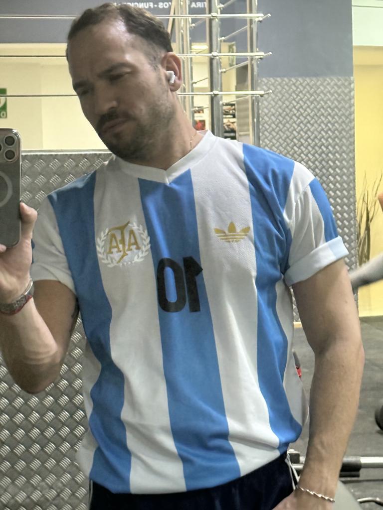 633811824: Chico busca chica en Madrid