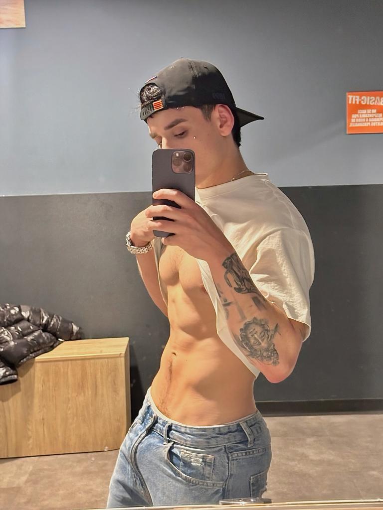 Chico busca chica en Murcia: 