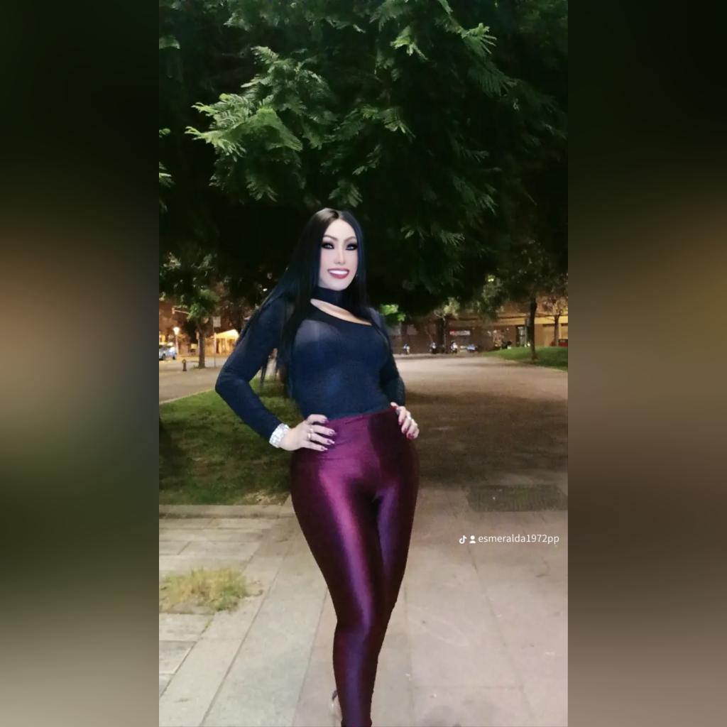 667054614: Travesti en Barcelona