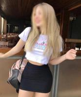 631017671: Chica busca chico en Sevilla