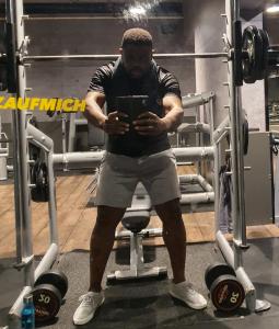 633197993: Chico busca chica en Tarragona