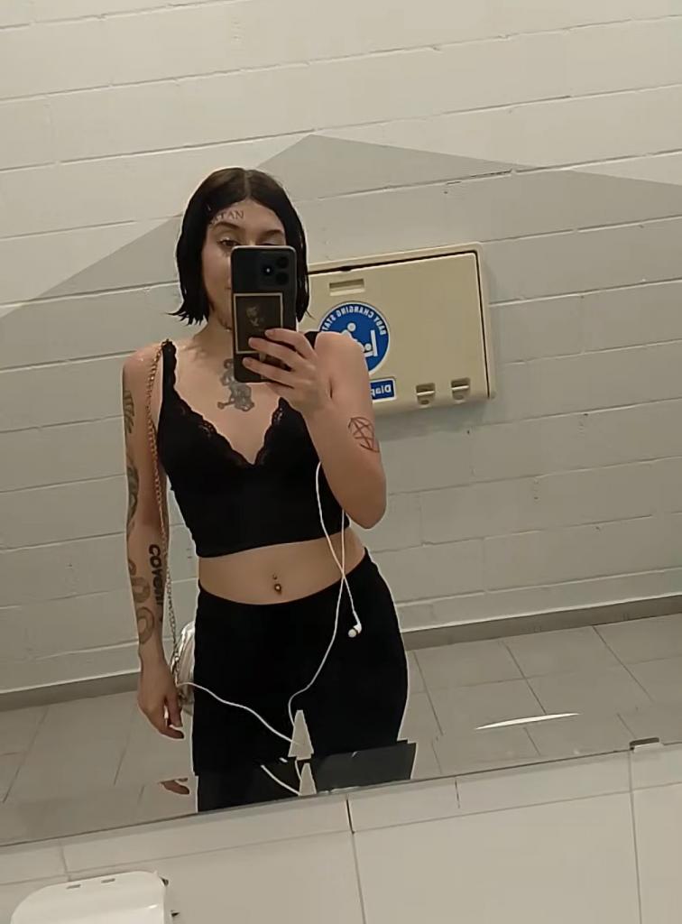 604460121: Chica busca chico en Sevilla