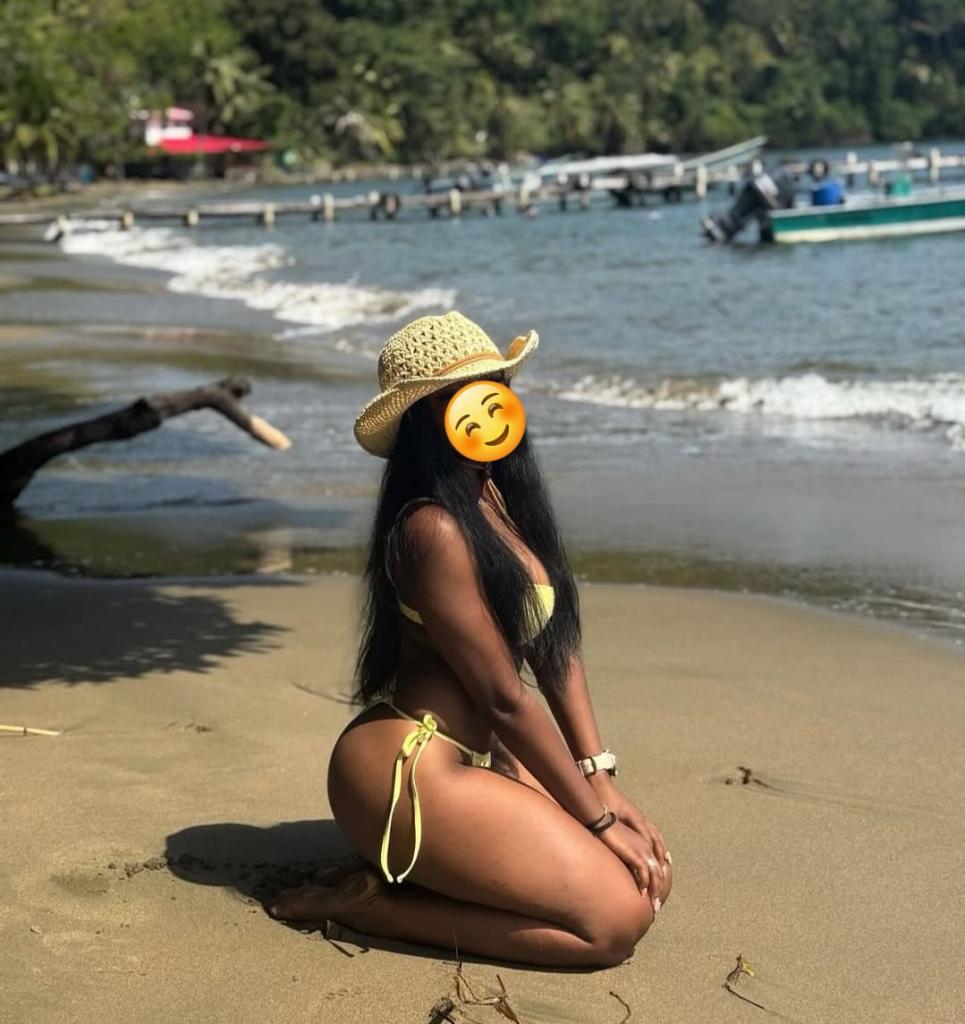 Chica busca chico en Huelva: 