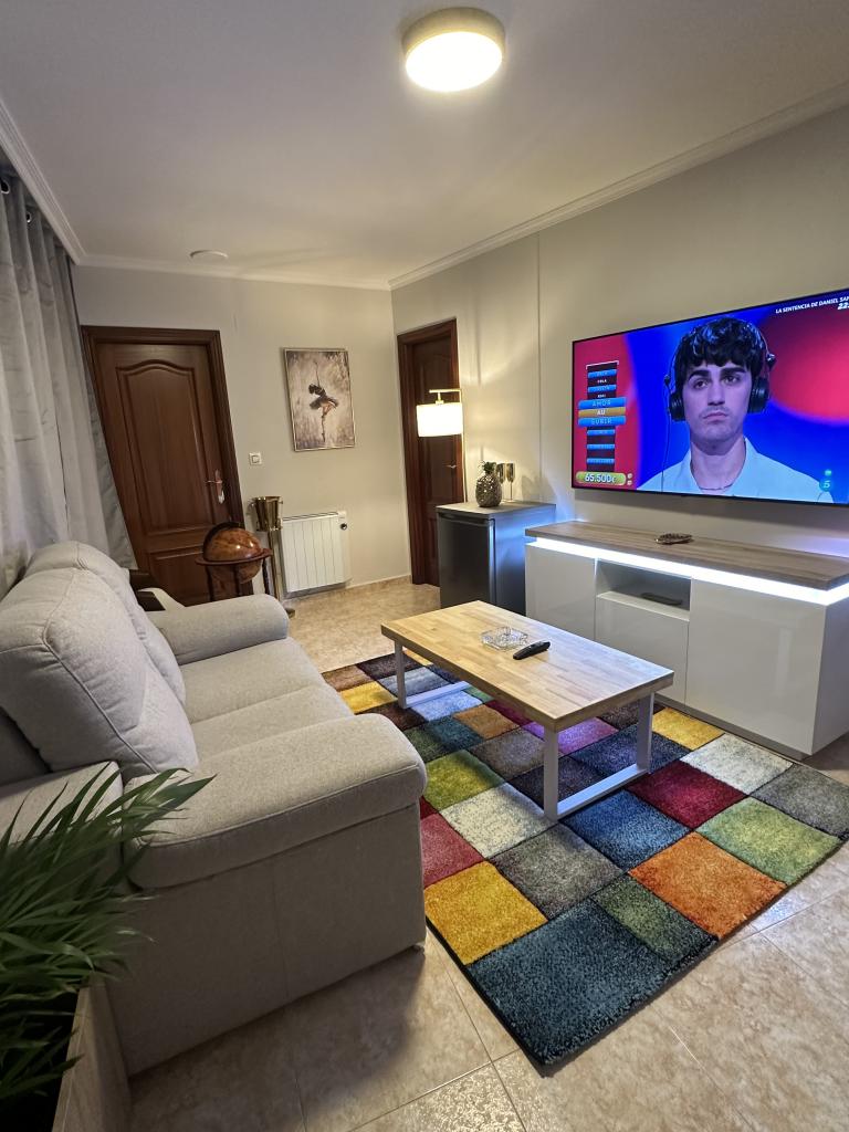 628312271: Chica busca chico en La Coruña