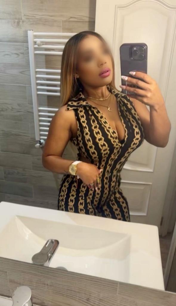 Chica busca chico en Sevilla: 