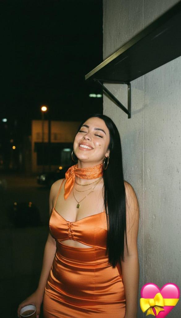 Chica busca chico en Cádiz: 