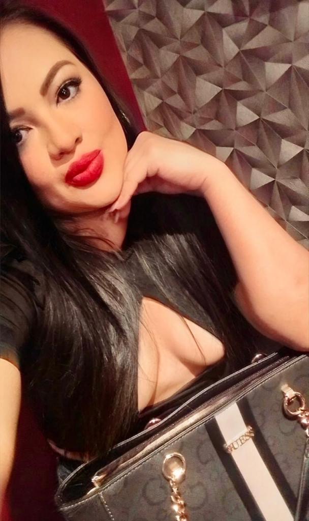 Chica busca chico en Murcia: 