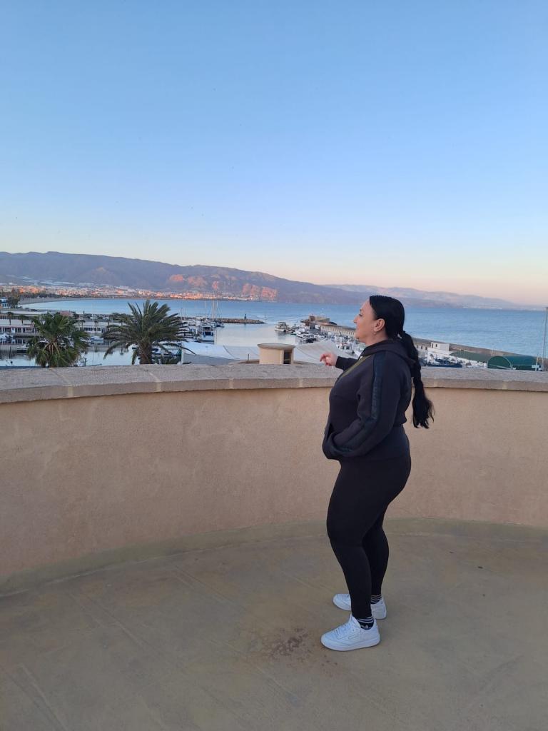 Chica busca chico en Almería: 