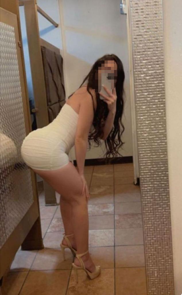 Chica busca chico en Cádiz: 