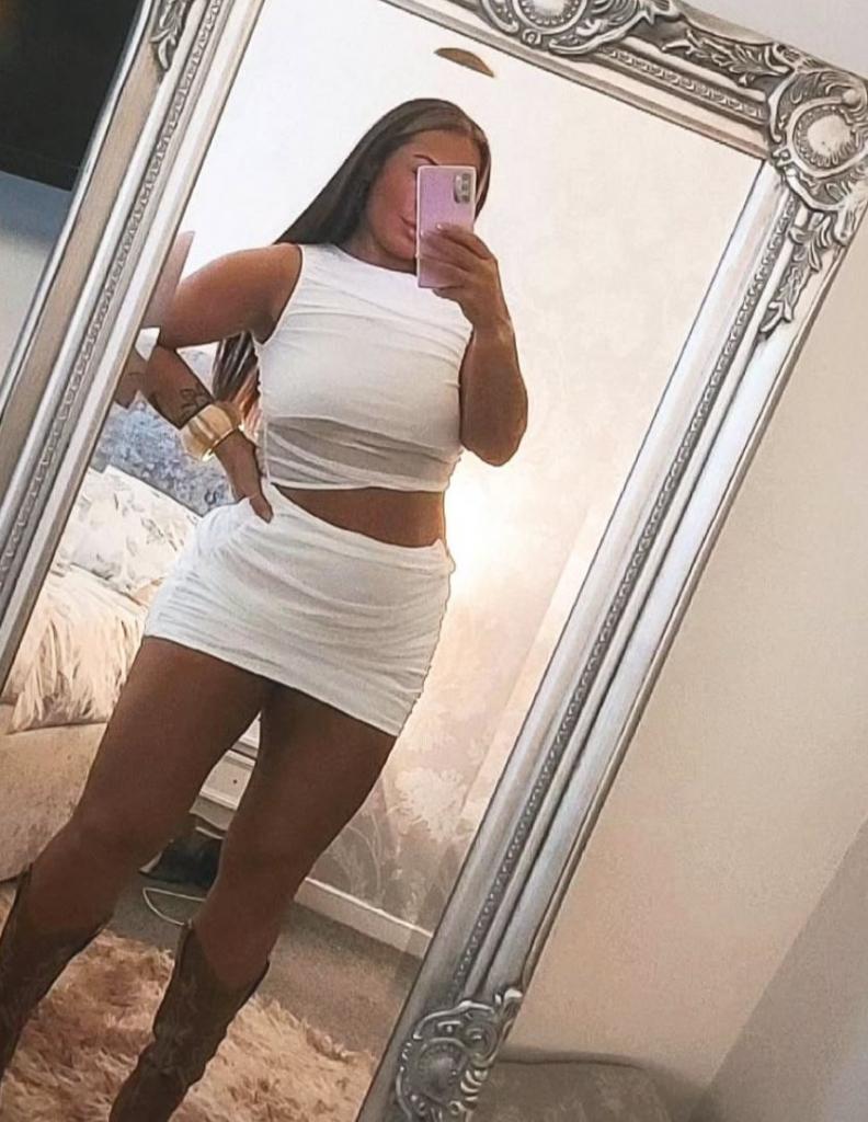 Chica busca chico en Orense: 