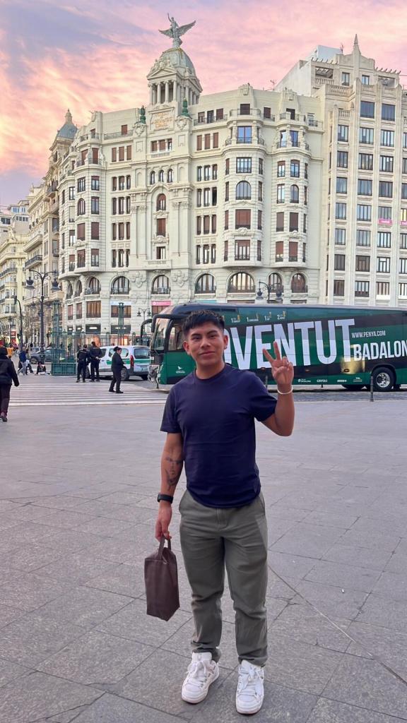 Chico busca chica en Valencia: 