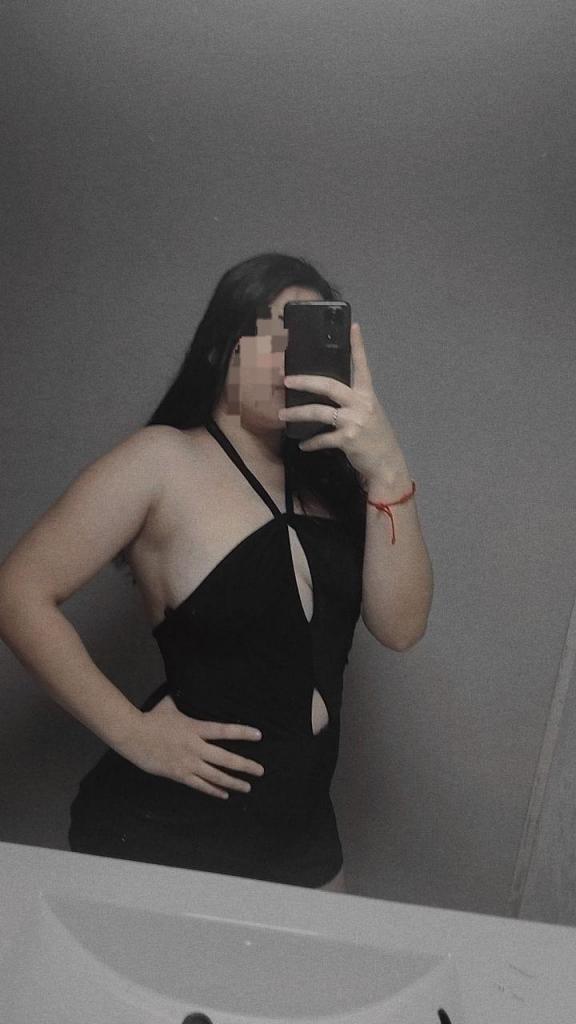 Chica busca chico en Granada: 