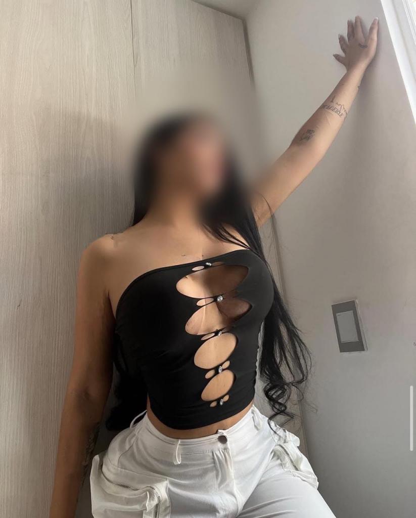 612246733: Chica busca chico en Barcelona