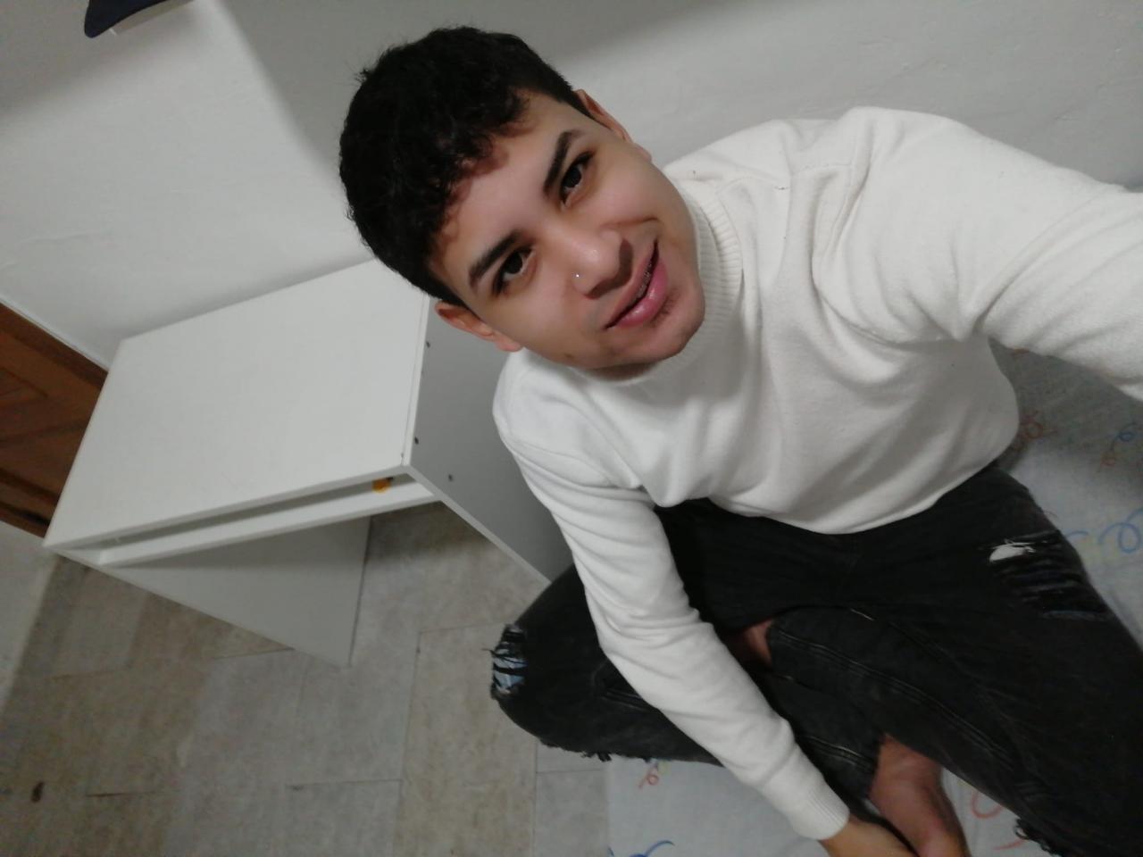 Chico busca chica en Tarragona: 