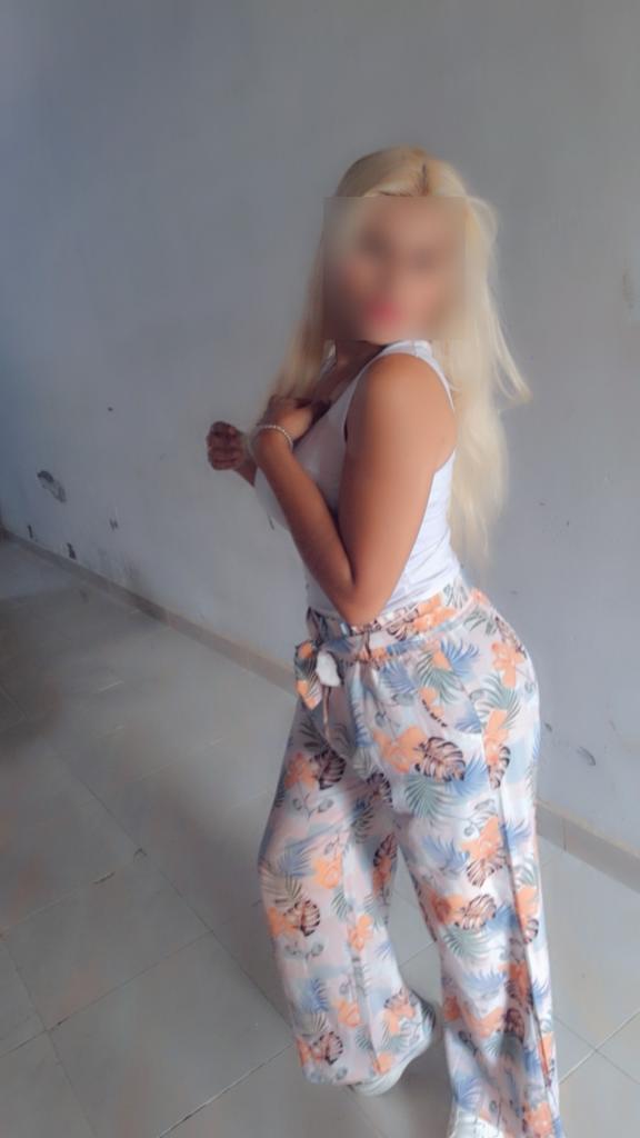 641842005: Chica busca chico en Barcelona