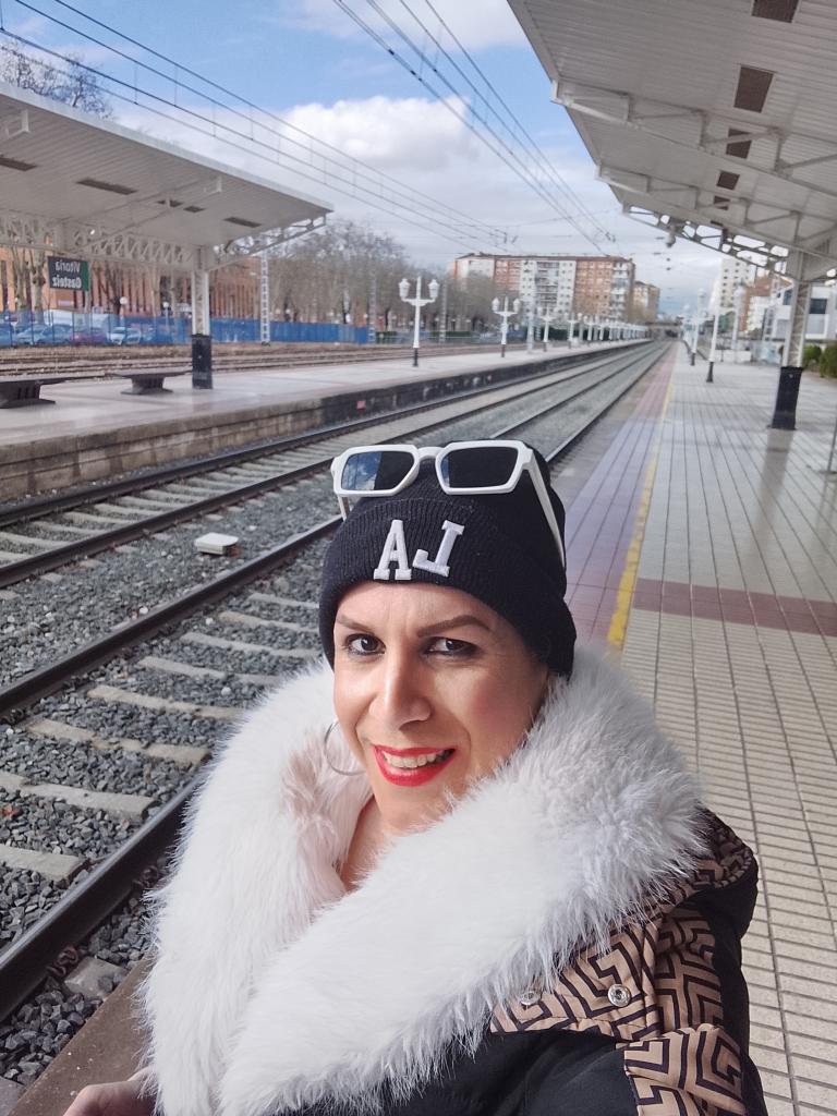 602457548: Chica busca chico en Salamanca