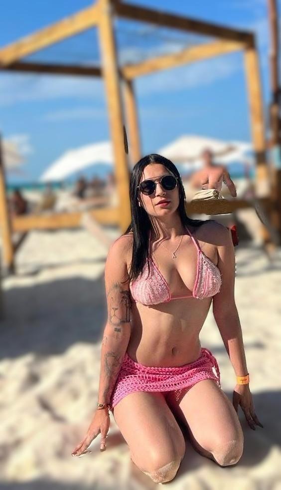 674624206: Chica busca chico en Barcelona