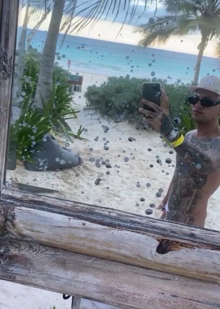 613831618: Chico busca chica en Barcelona