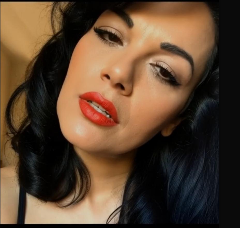 603698463: Chica busca chico en Barcelona