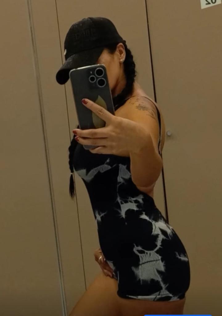 Chica busca chico en Granada: 