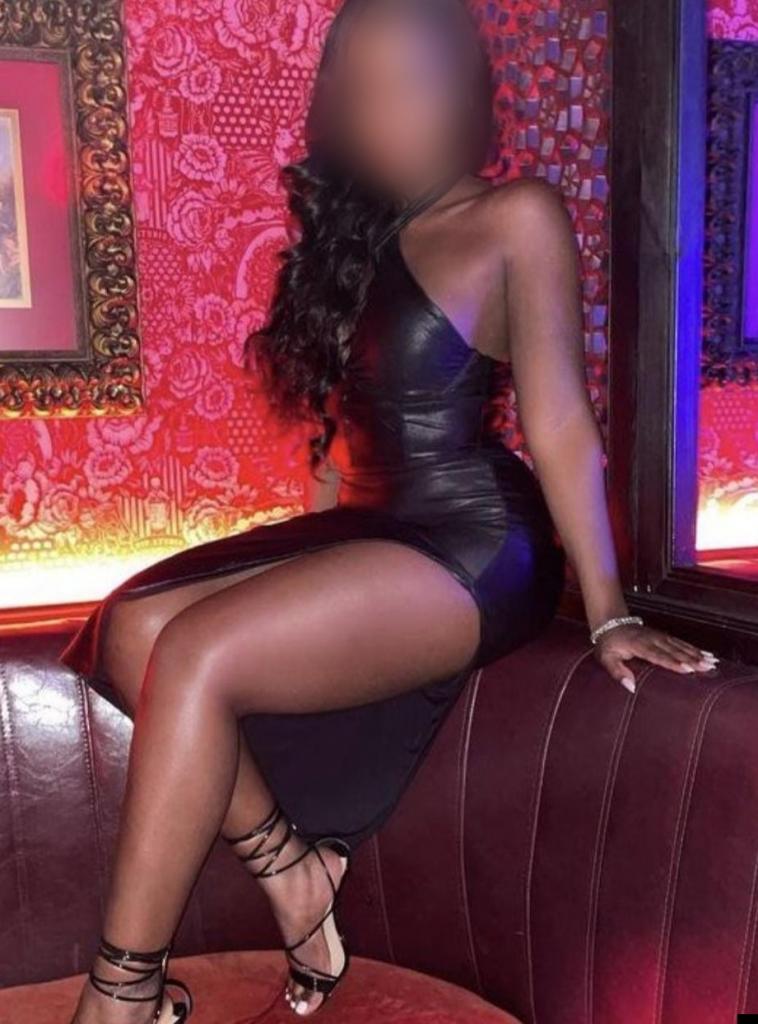 643259819: Chica busca chico en Tarragona