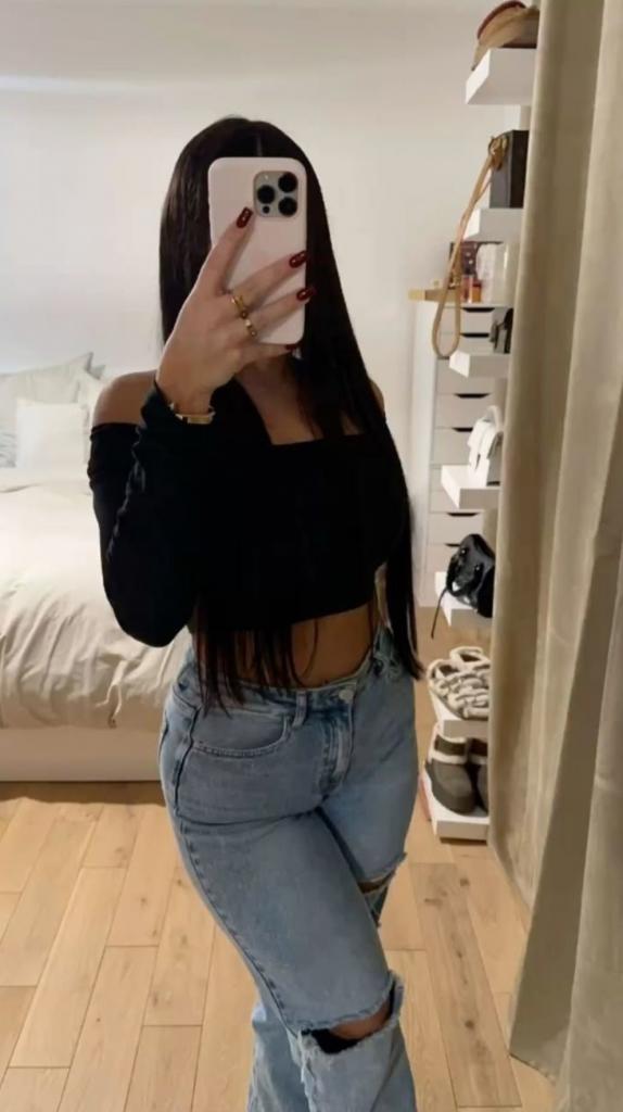 Chica busca chico en Ibiza: 