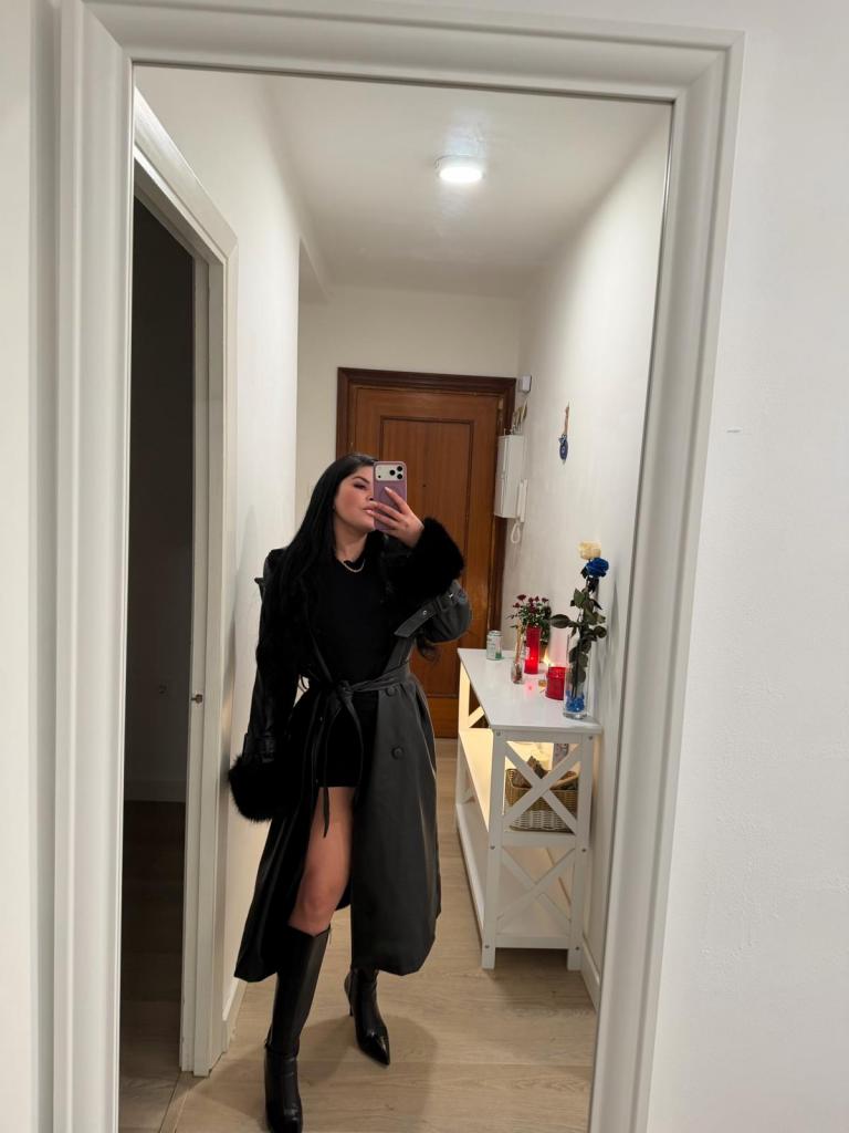 Chica busca chico en Almería: 