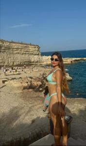 643767351: Chica busca chico en Pontevedra