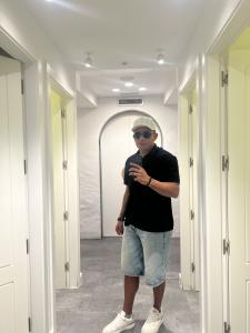 661053339: Chico busca chica en Alicante