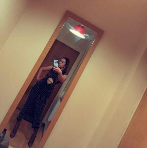 664238681: Chica busca chico en Málaga