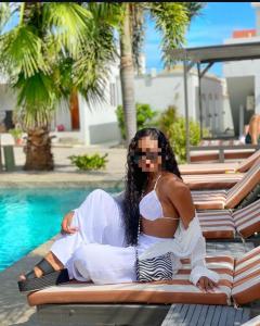 677670501: Chica busca chico en Alicante