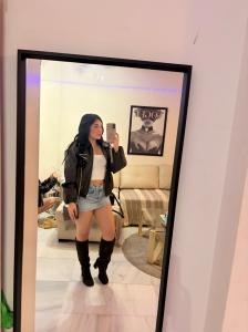 612297518: Chica busca chico en Málaga