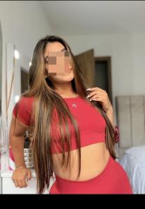 635425146: Chica busca chico en Madrid