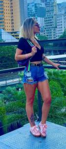 612297518: Chica busca chico en Málaga