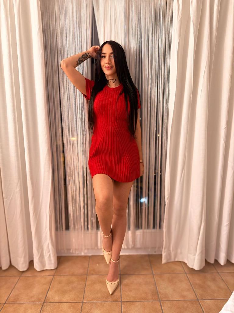 Chica busca chico en Tenerife: 