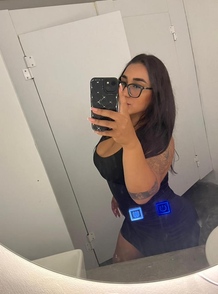 Chica busca chico en La Coruña: 